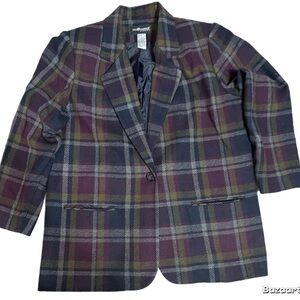 🍂 Vintage 90s Sag Harbor Woman Plaid Blazer 🍂
Size: 18W